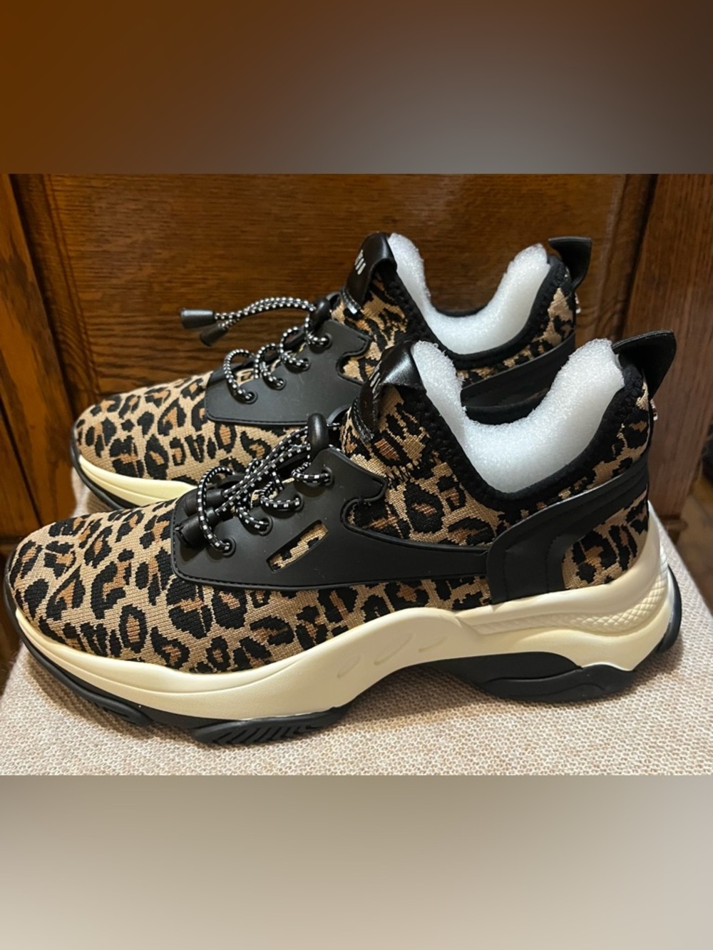 Steve Madden NY90 Women’s Myles Sneakers Leopard Print Pull On Size 8 New In Box - Picture 4 of 9
